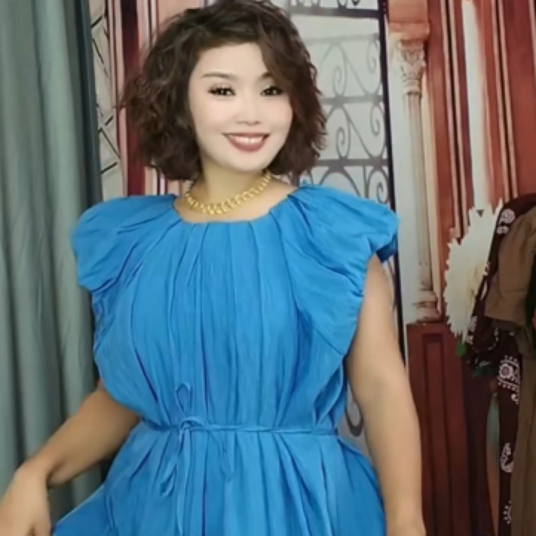 0099女士好看的衣服