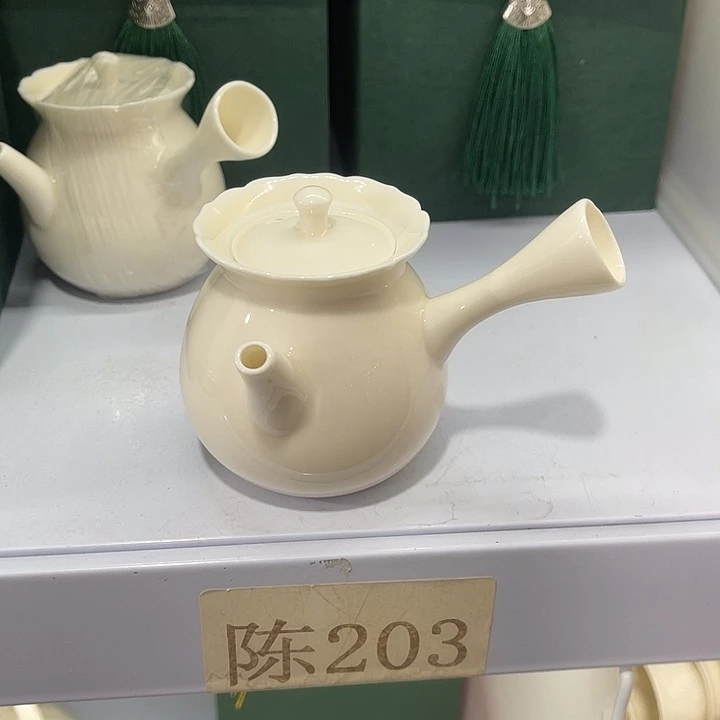 福利待遇多多哦哦哦