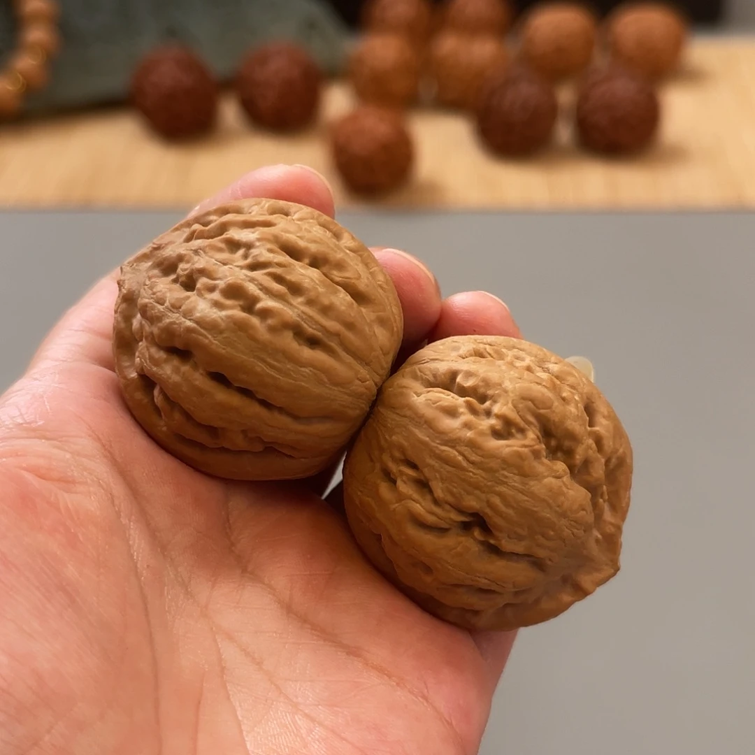 桃核把件41×42霸王龙XM1031