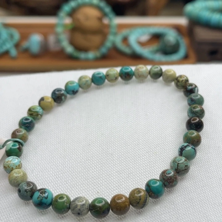 绿松石未镶嵌珠宝