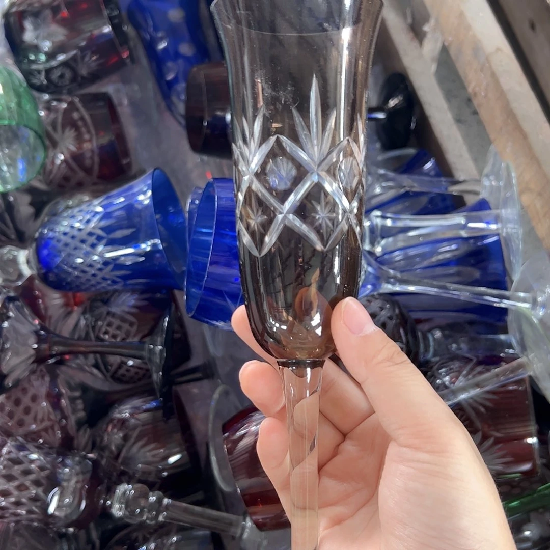 水晶玻璃高脚款微瑕一个