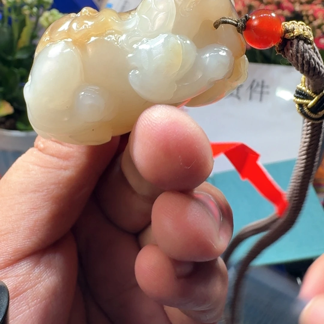 和田玉（糖玉）未镶嵌颈饰