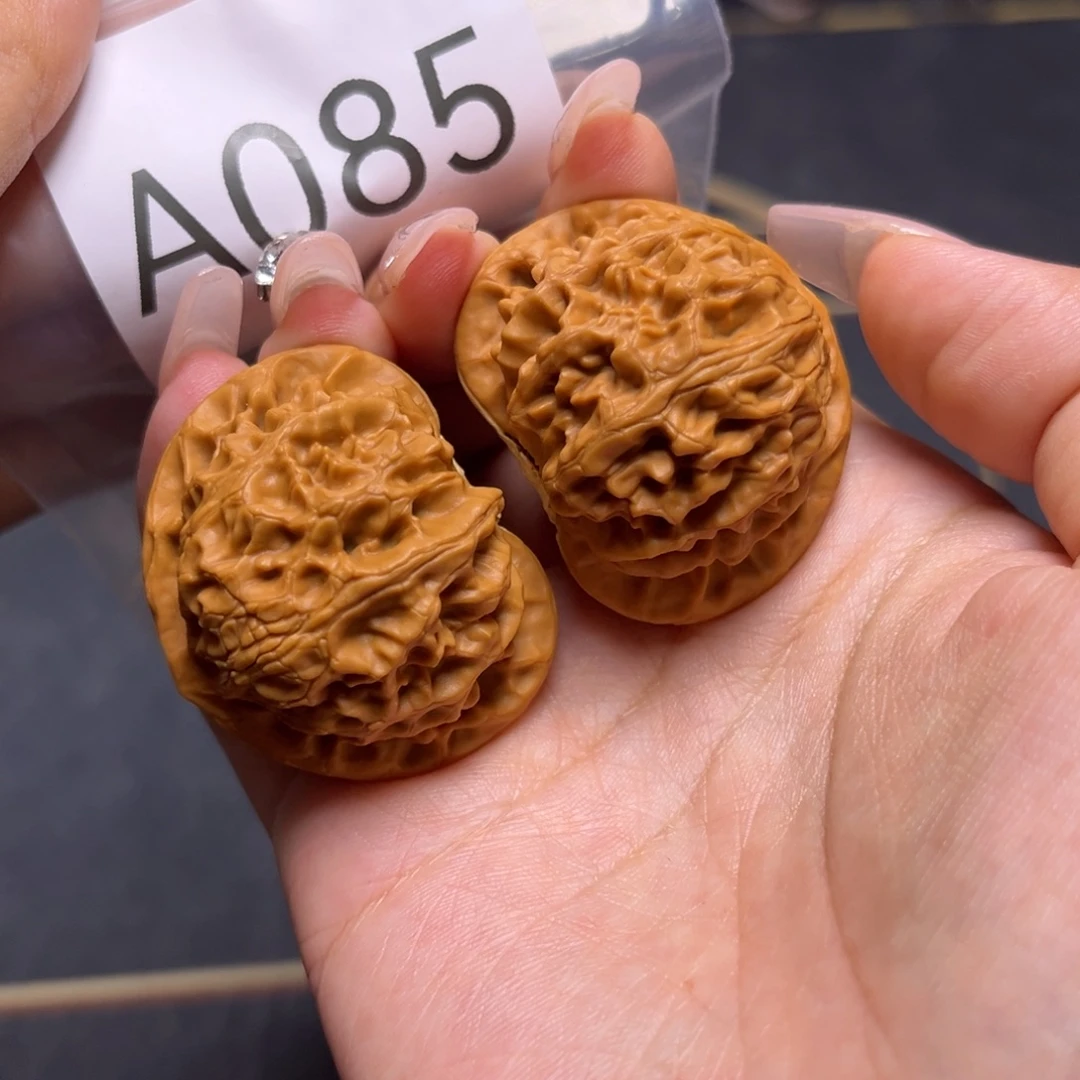 文玩核桃吊坠宫灯41.8
