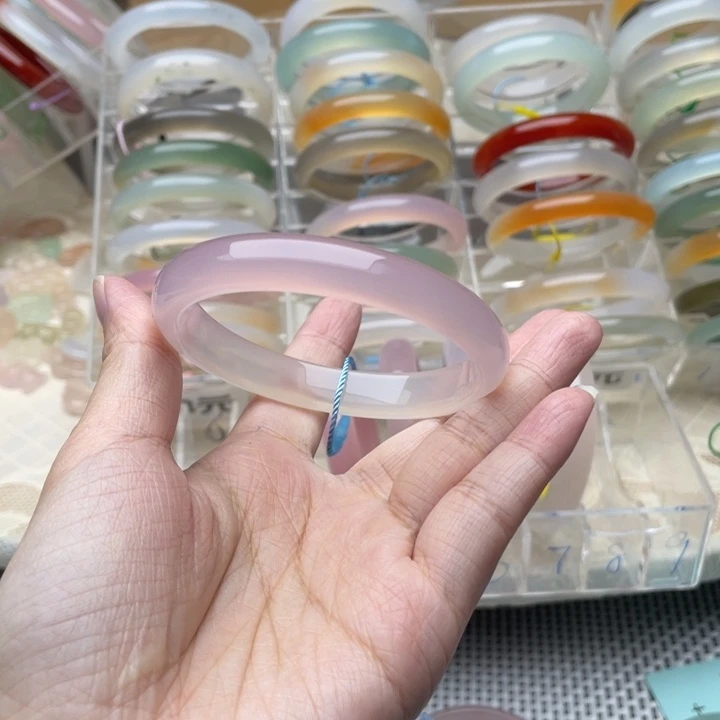 玛瑙/玉髓未镶嵌手镯