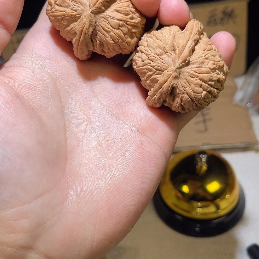 文玩核桃吊坠北*陌白狮子