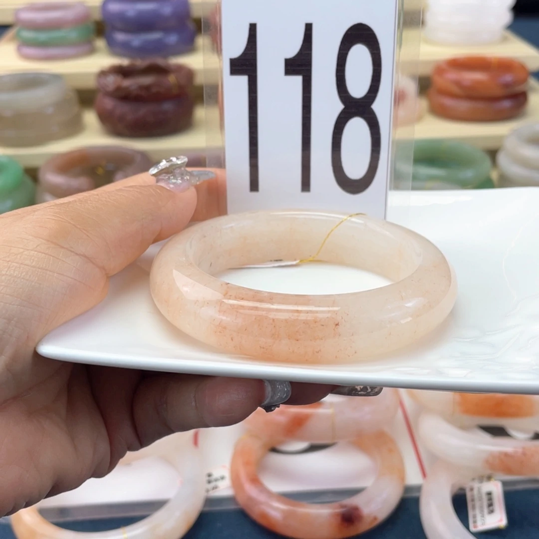 石英质玉未镶嵌手镯