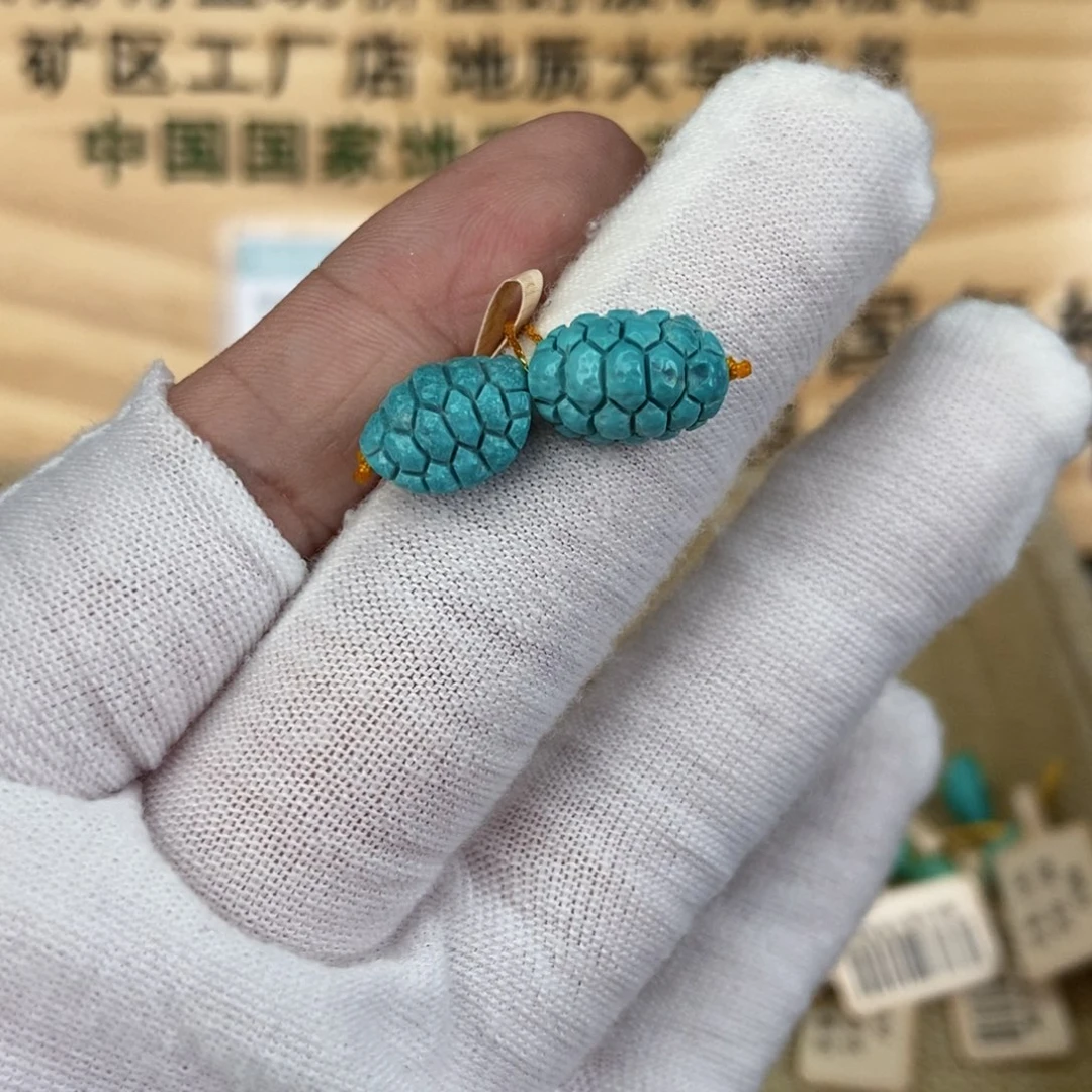 未镶嵌绿松石珠宝奇石