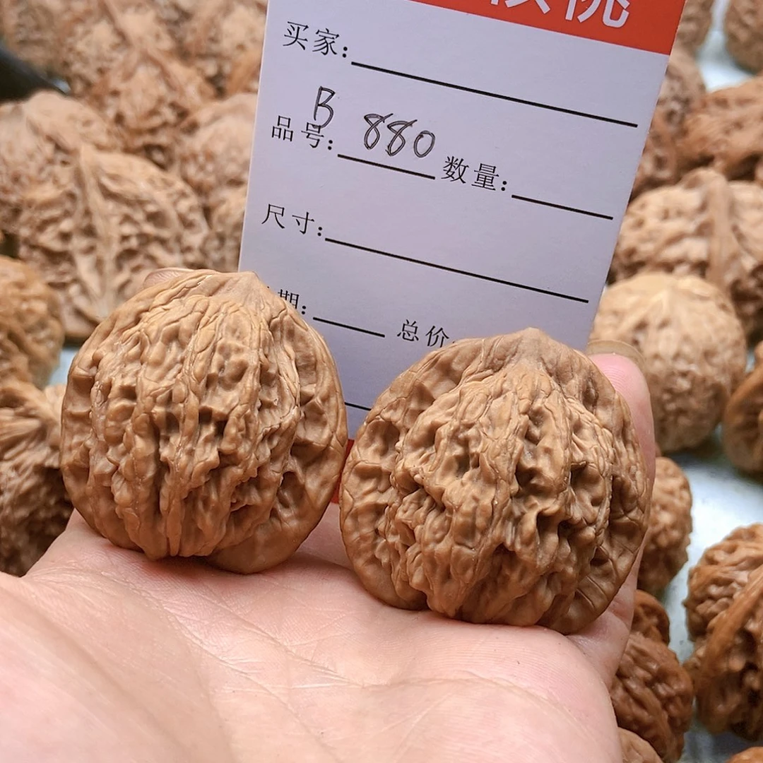 把件桃核空****~880号全品虎头41尺