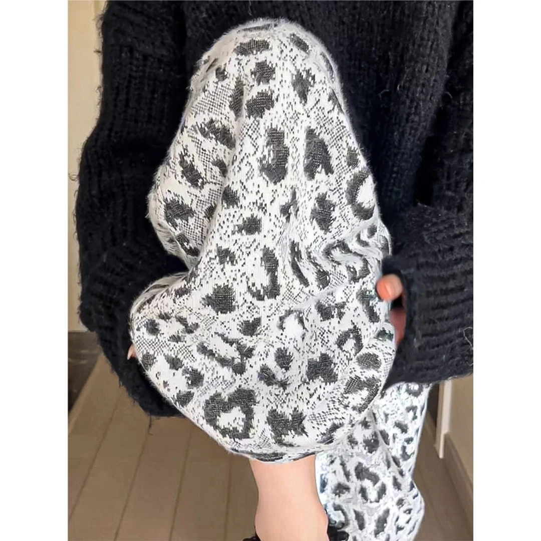 黑色豹纹直筒裤女秋季2025新款高腰抽绳小个子宽松百搭毛绒阔腿裤