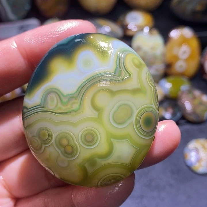 玛瑙/玉髓未镶嵌珠宝半成品36