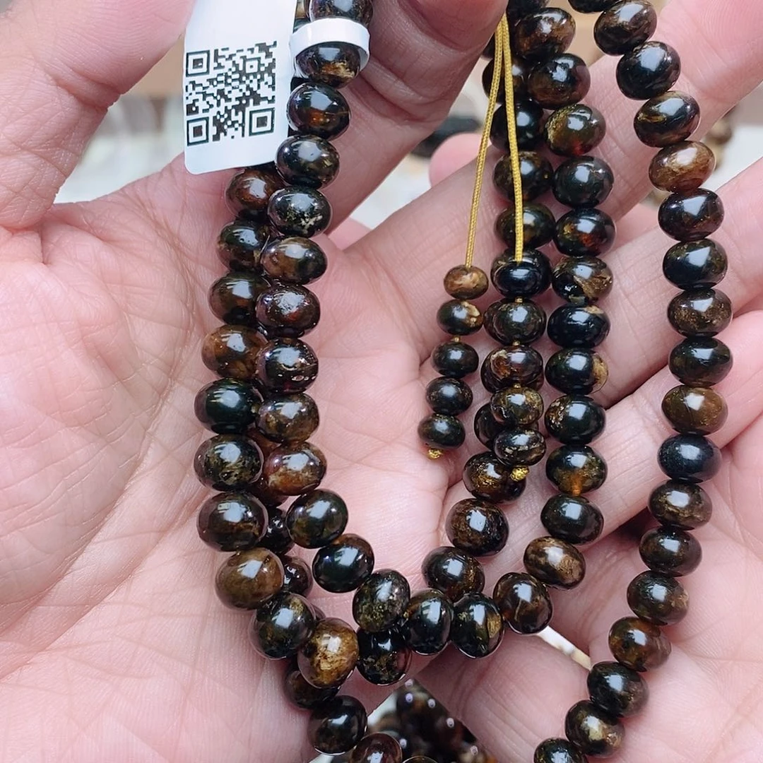 琥珀未镶嵌裸石8黑花