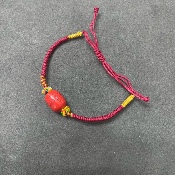 含辰砂工艺品H155-辰砂太太红绳手链3333