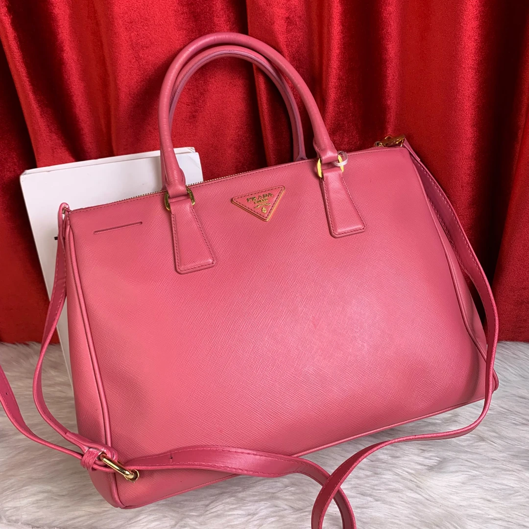 95新 Prada/普拉达 红金杀手包/KH08613073/3073