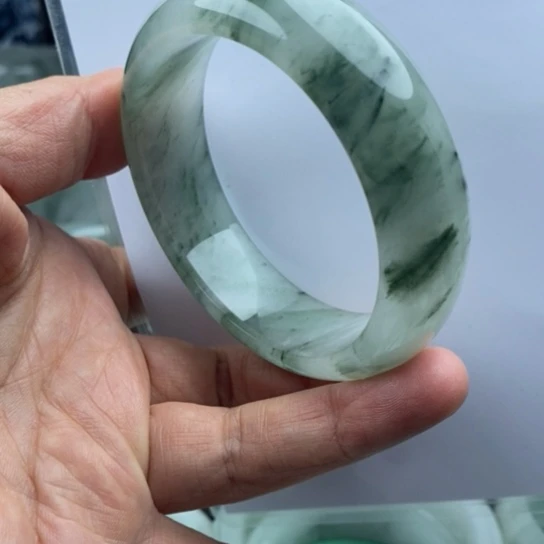 石英质玉（金丝玉）未镶嵌手镯