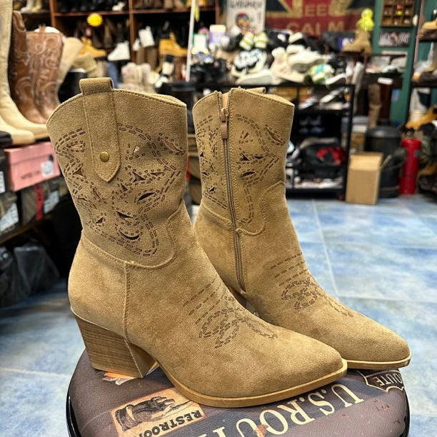 福利款女款短靴单靴卡其尖头厚底个性百搭显瘦气质西部靴