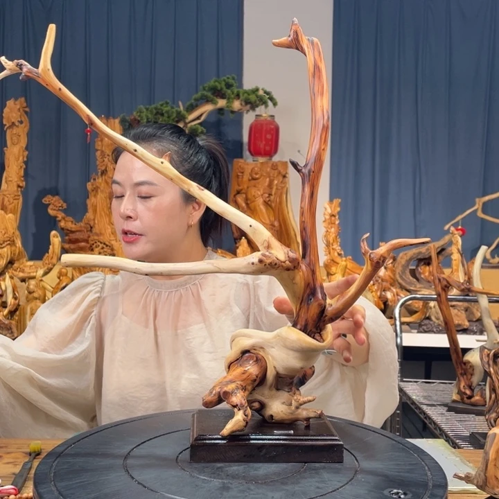 柏木（崖柏）随型飘枝