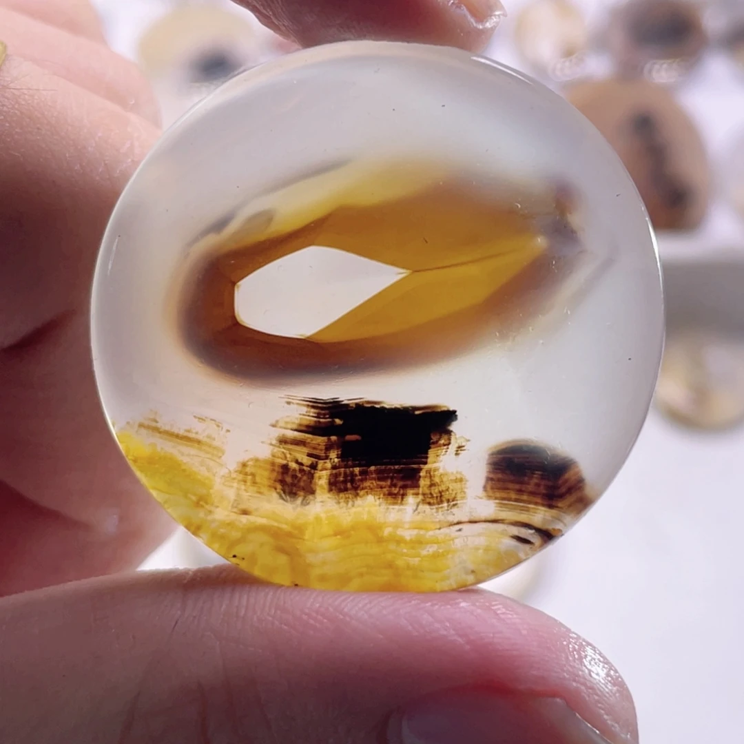 玛瑙/玉髓未镶嵌珠宝奇石