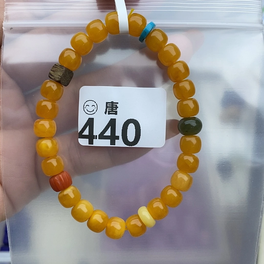 图****蜜蜡未镶嵌手串多样性发一