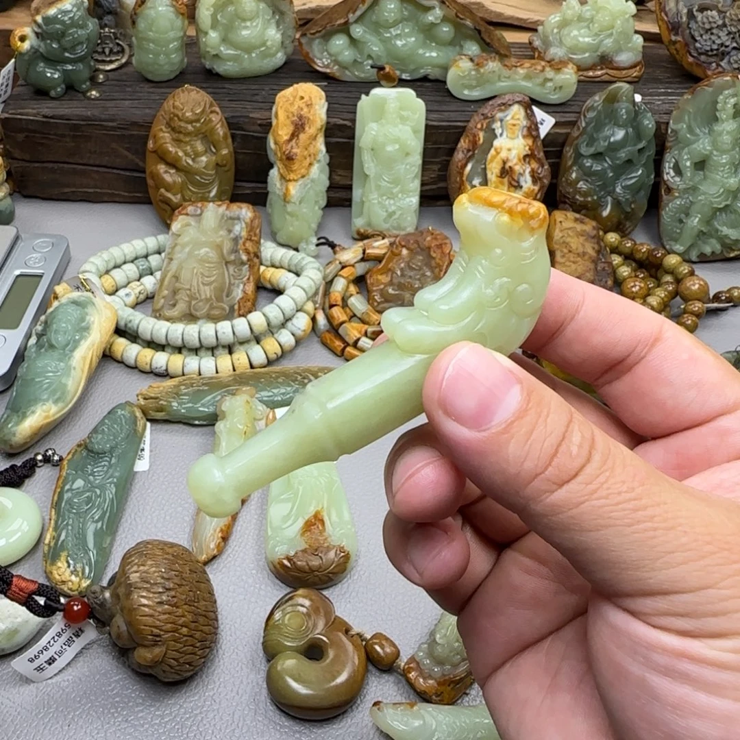 观***心岫岩河磨玉（透闪石质玉）未镶嵌珠宝奇石