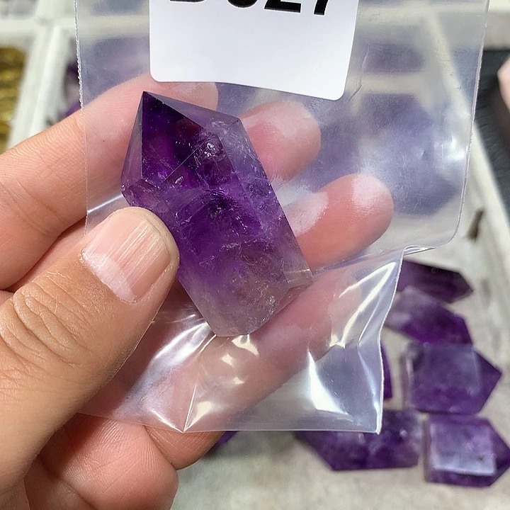 紫晶天然水晶柱子D327未镶嵌星***?