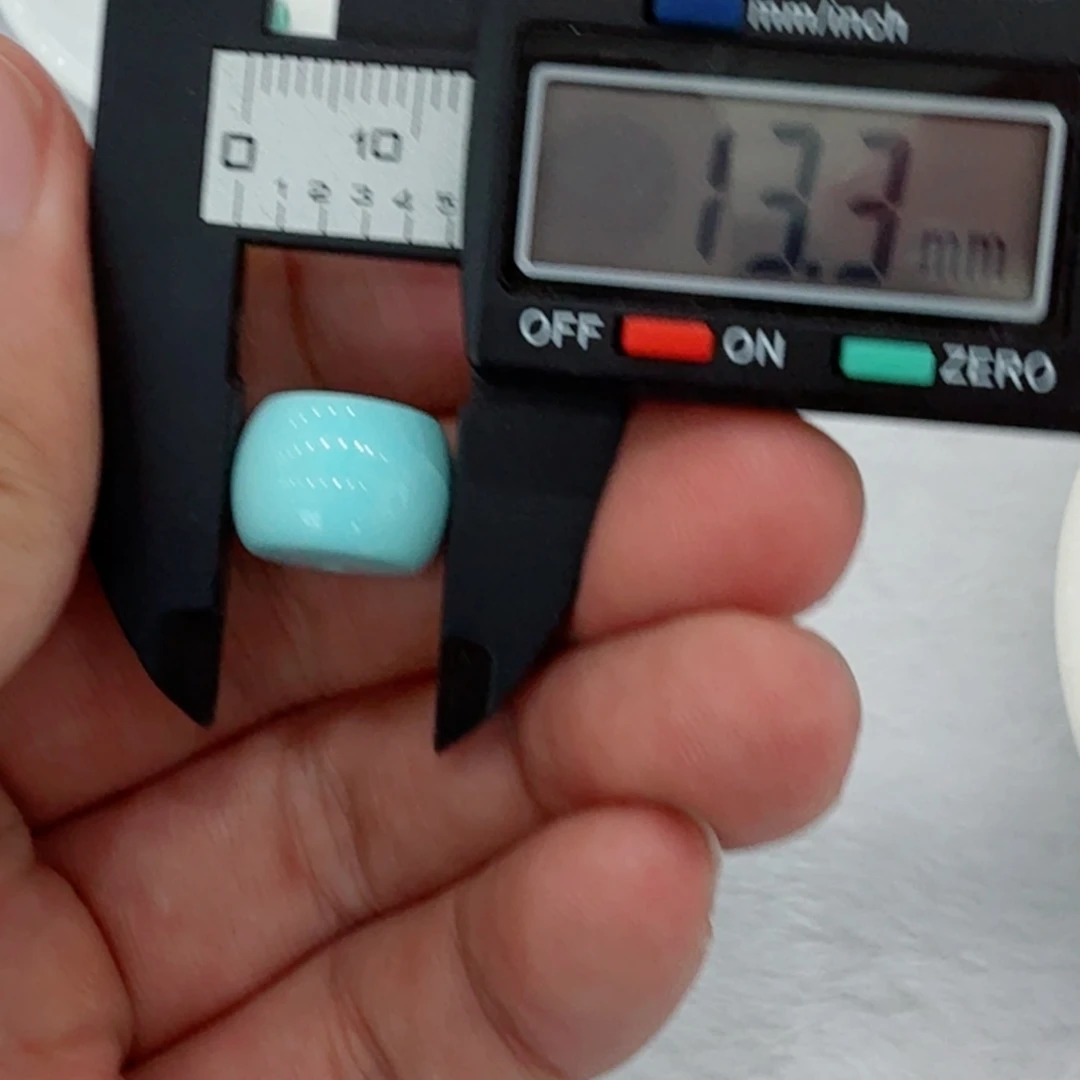 南红玛瑙配饰未镶嵌