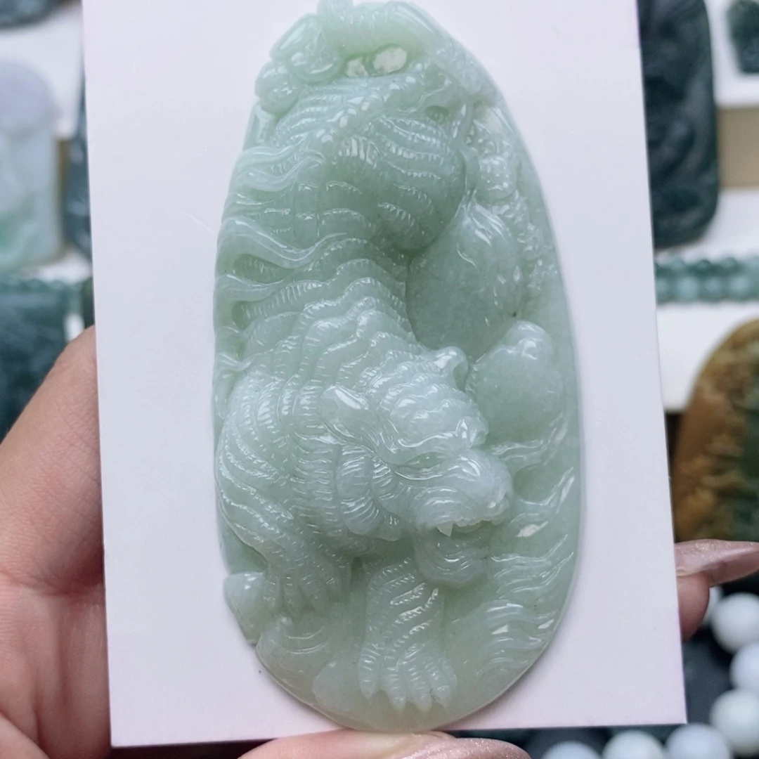 未镶嵌定制翡翠虎