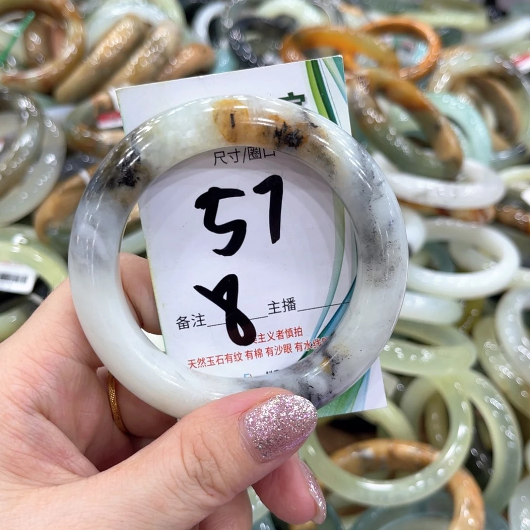 蛇纹石玉未镶嵌手镯手镯