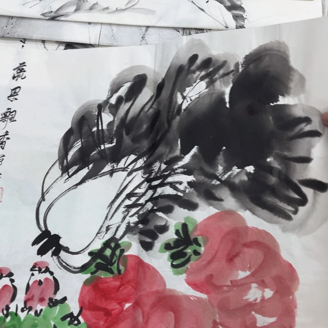 国画卖字画的小男孩