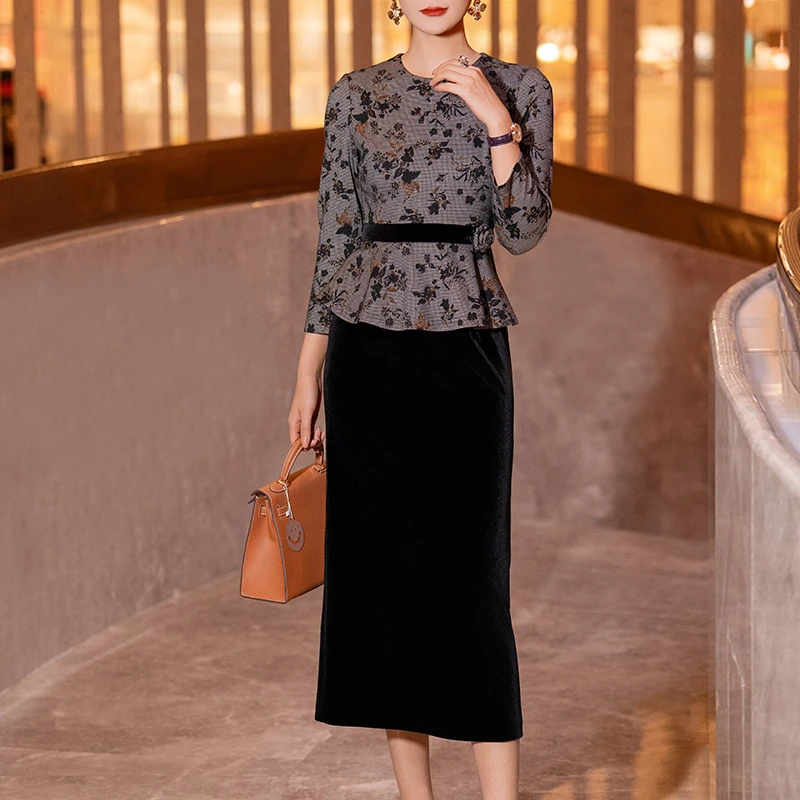 春季新款针织提花丝绒拼接假两件连衣裙显瘦气质长袖网红时尚复古