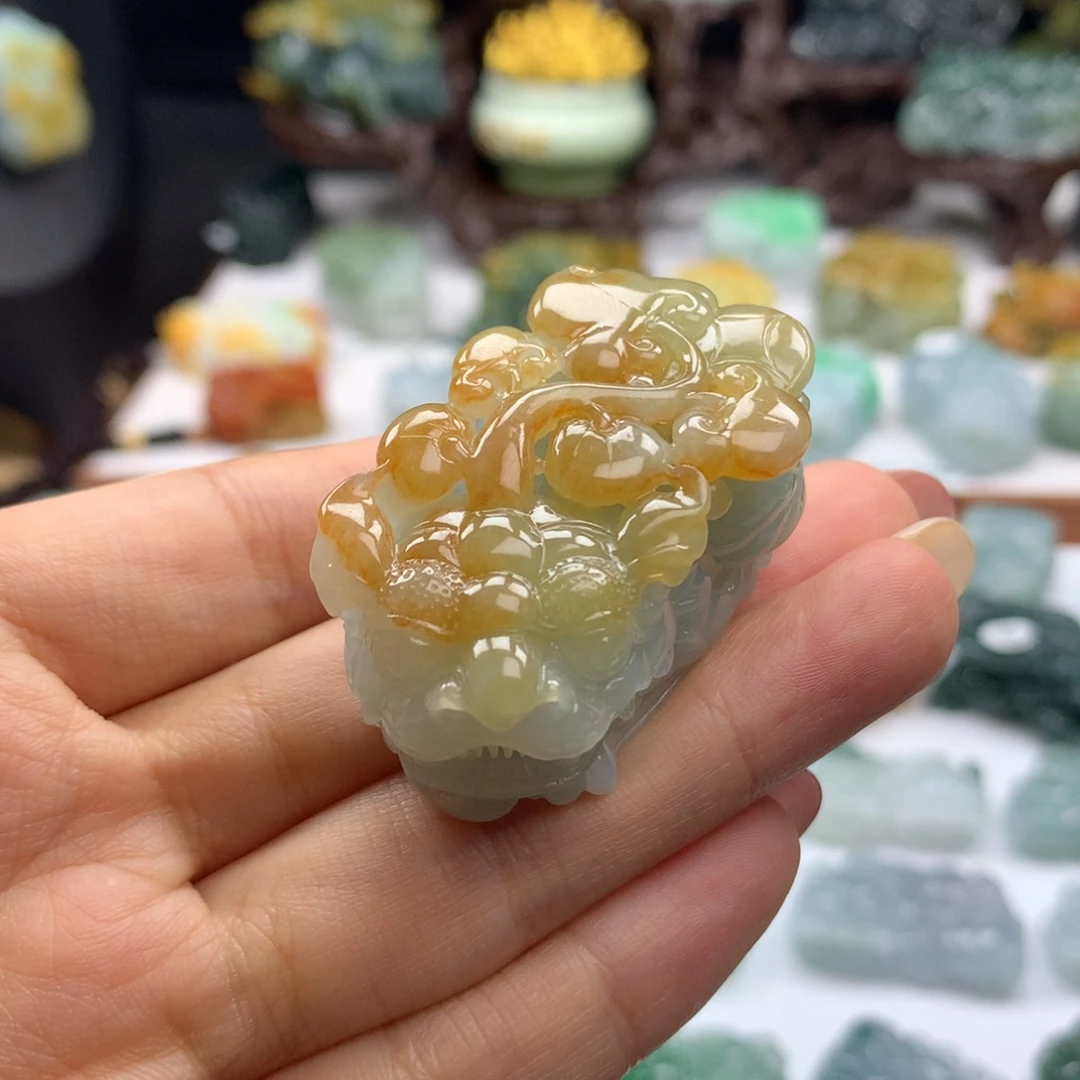 颈饰未镶嵌翡翠A33 黄金甲含珠貔貅