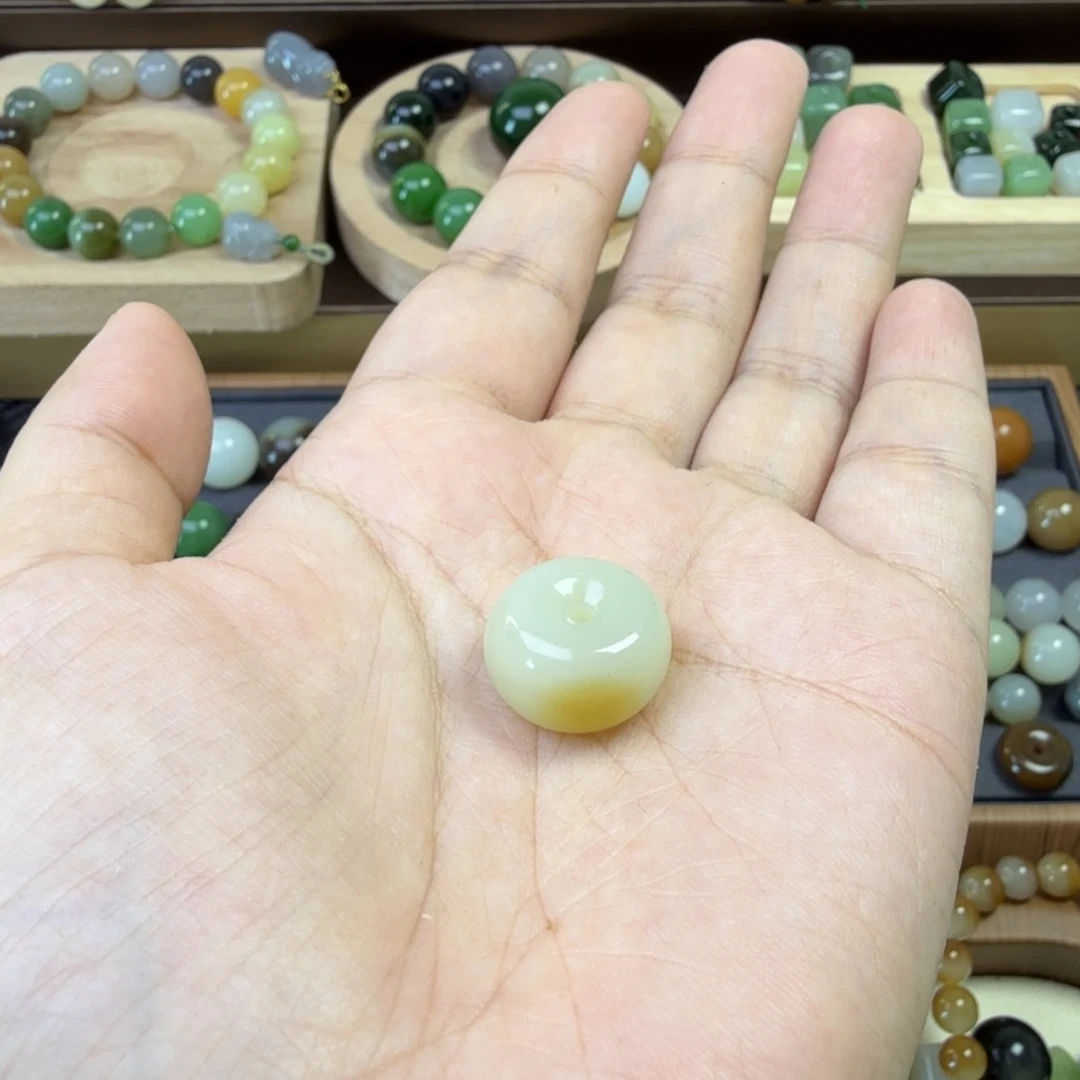 ****a未镶嵌和田玉珠宝半成品面包圈