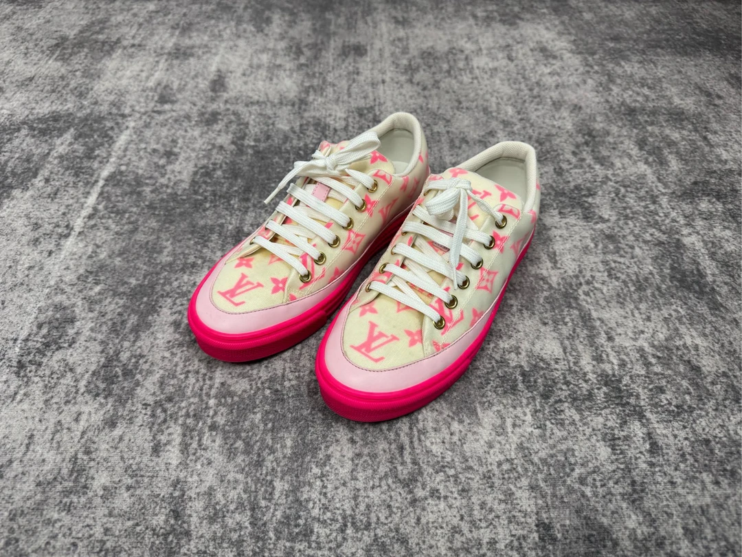 95新 LouisVuitton/路易威登 LV粉色老花满印板鞋 36码 12846