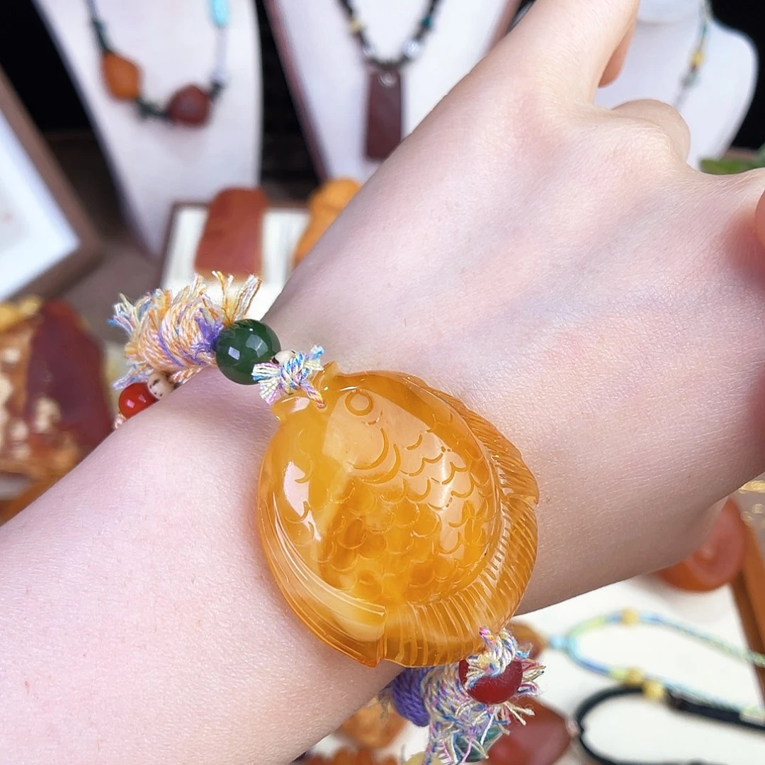 未镶嵌琥珀珠宝奇石晨*。