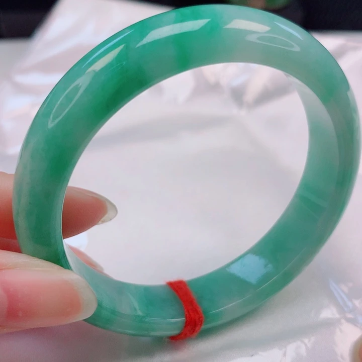 翡翠未镶嵌手镯55圈