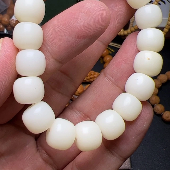 怡***号猴头核桃吊坠卡路里