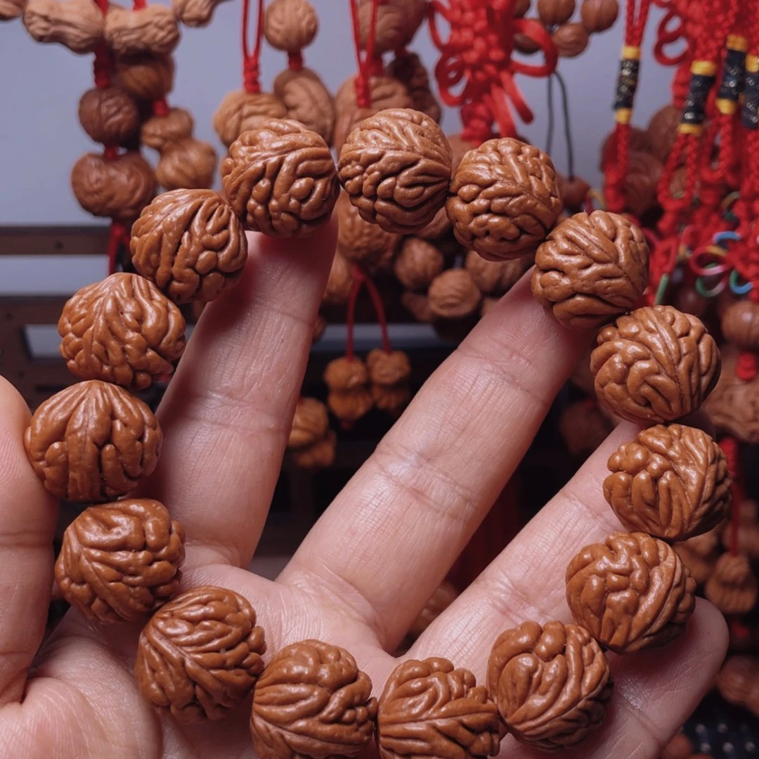 木质类龙纹桃枭手串