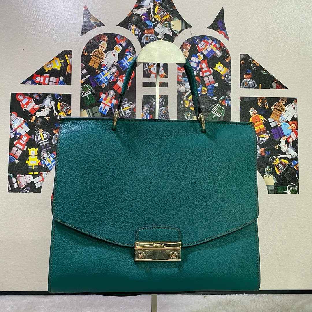 95新 FURLA/芙拉 21243斜挎包25*30