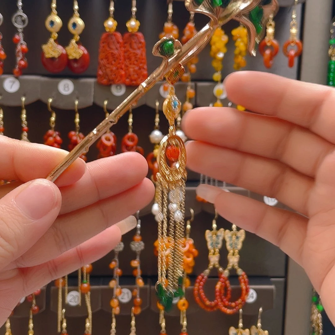 翡翠合金耳饰翡翠