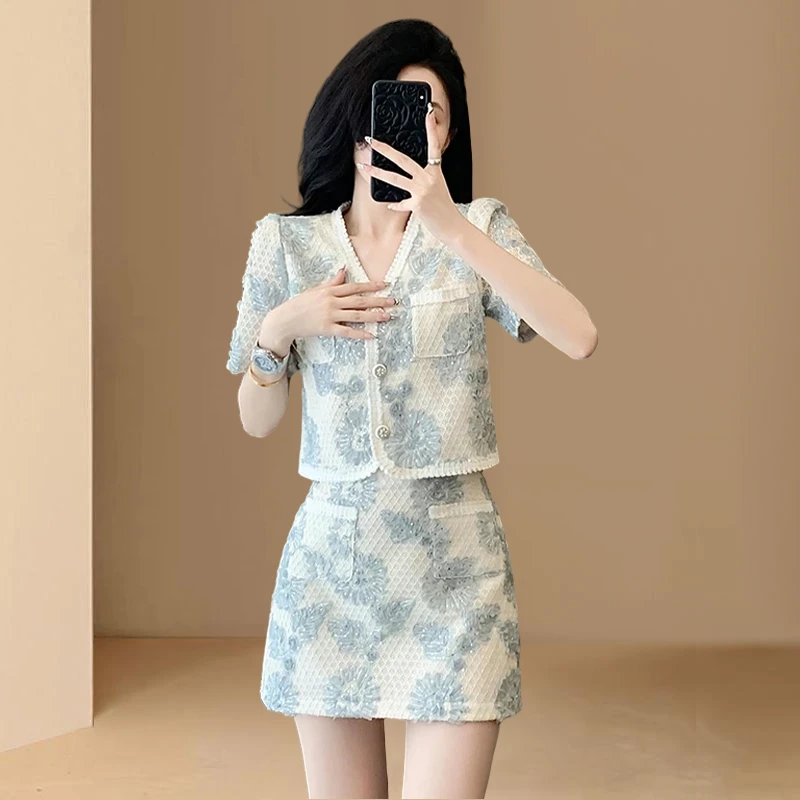 高级感休闲小香风气质套装女2025年夏季新款v领上衣短裙两件套潮