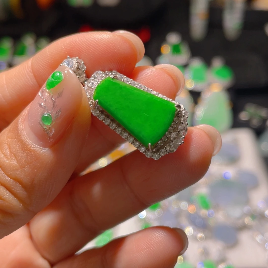 翡翠颈饰银S925镶嵌K****n精品