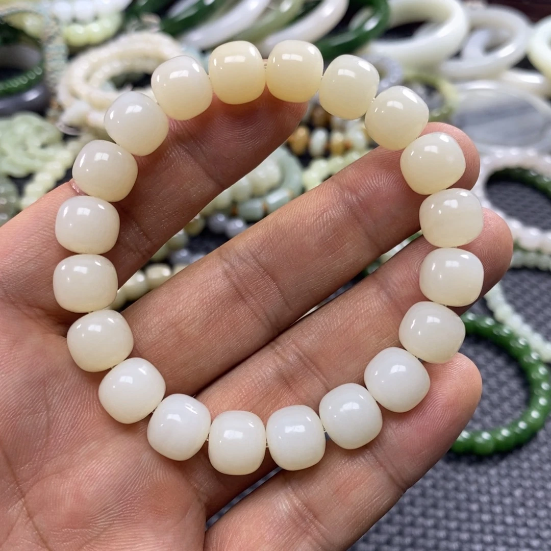 和田玉未镶嵌手链