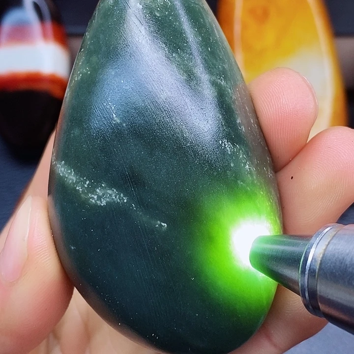 未镶嵌和田玉挂件