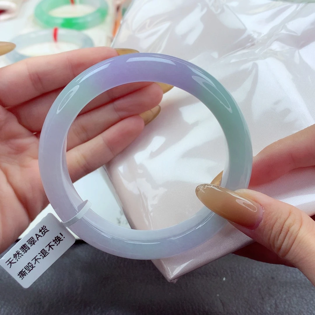 未镶嵌手镯翡翠9918春带彩 小万战斗机 完美