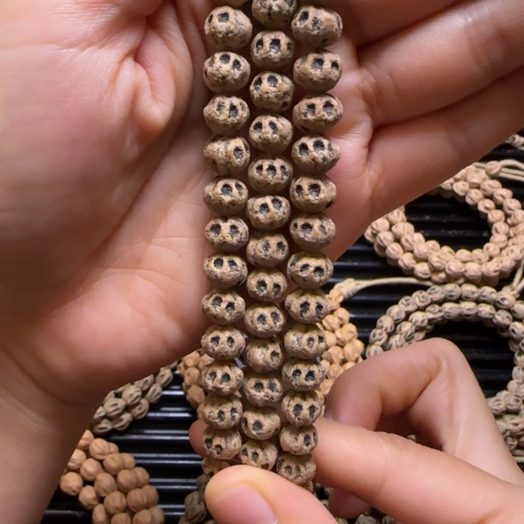 吊坠柏香籽/百香籽白*