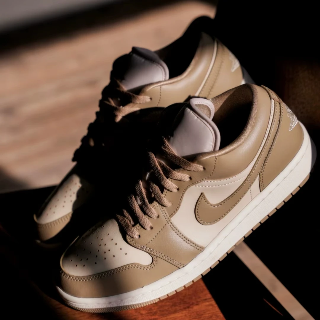 NIKE/耐克AJ1 【流光风】 百搭复古休闲板鞋 女款 骨白棕 DC0774203