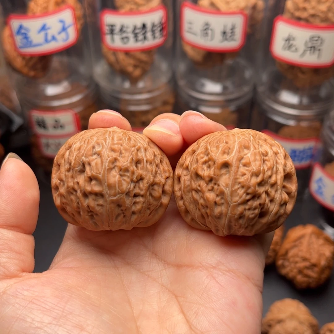 文玩核桃把件40.5铁锤妹妹