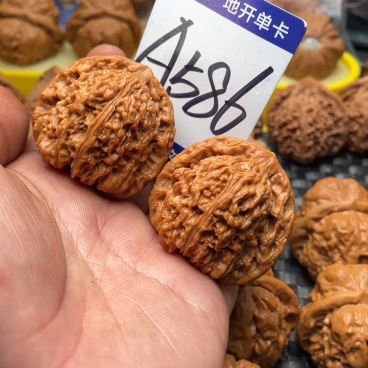 把件文玩核桃南疆石42尺