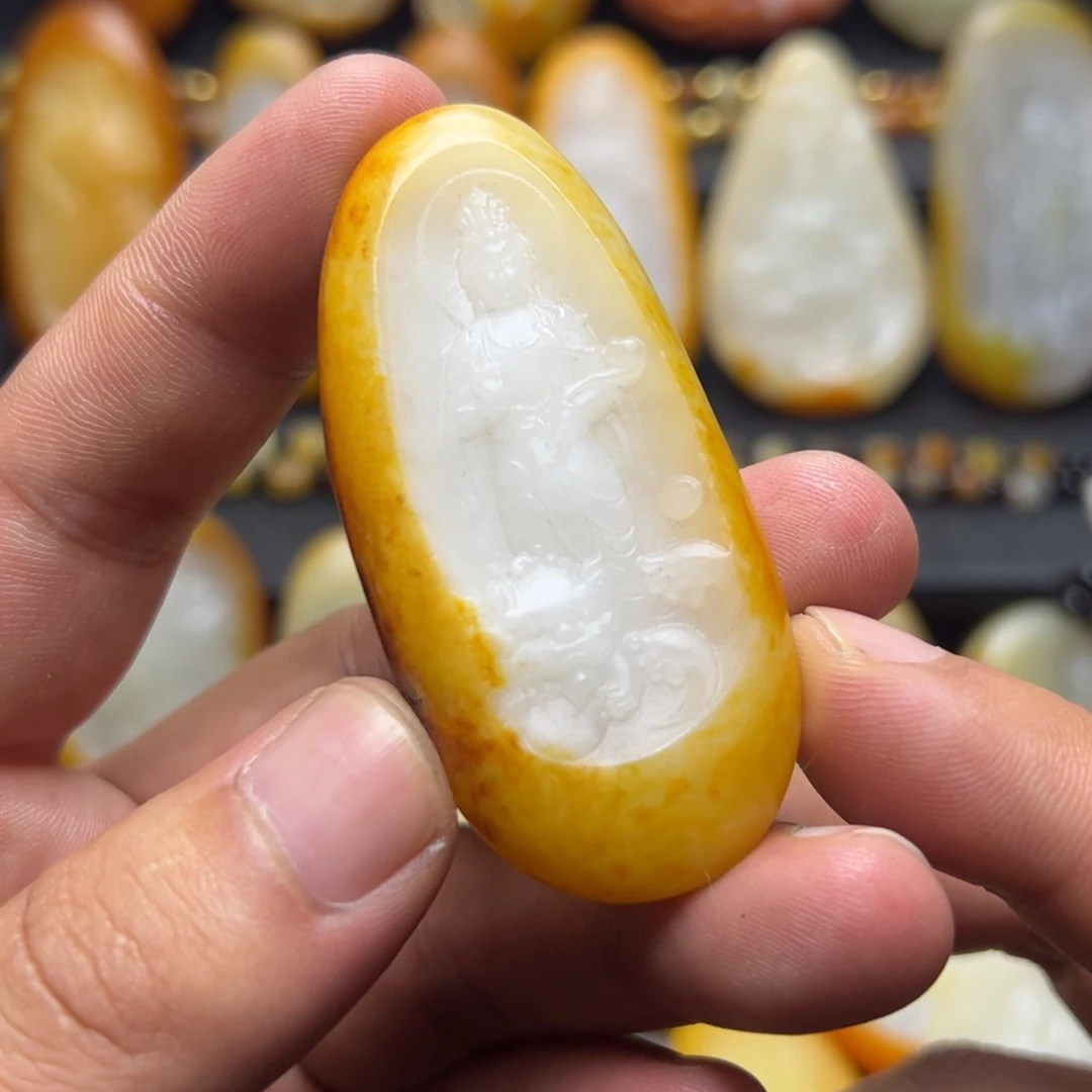 和田玉未镶嵌挂件