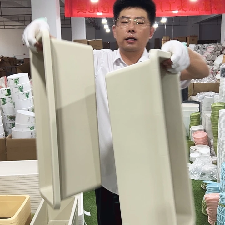 马槽盆长54宽24高18米色无托2只