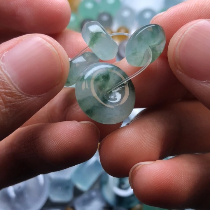 未镶嵌定制翡翠挂件